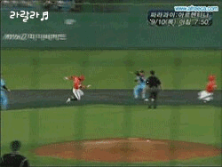 칰칼코마니 한화 야구 누가 아웃이야 동시에