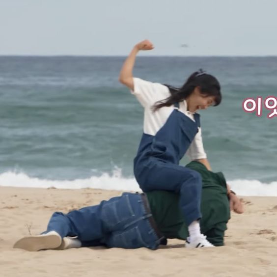 남자친구 바람 해변 주먹 폭행 이앗 꺼져 가만안둬 희도 20살 김태리