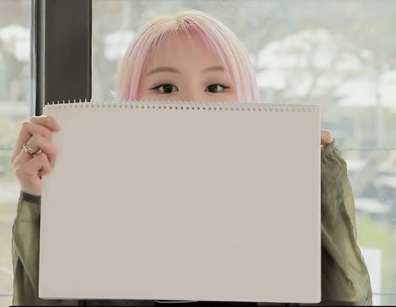 텍스트 짤생성기 메모 글자 스케치북 메모장 여자 아이돌 채영