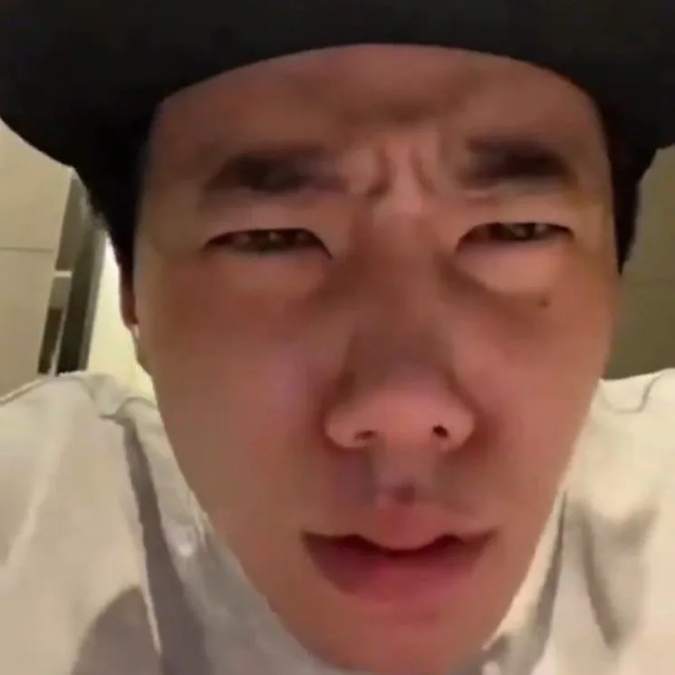 지친 표정 남자 무기력